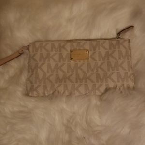 Michael Kors wallet (purse)